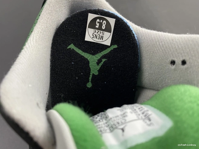 Green 3 CT8532-030 Jordan Pine Air 0913